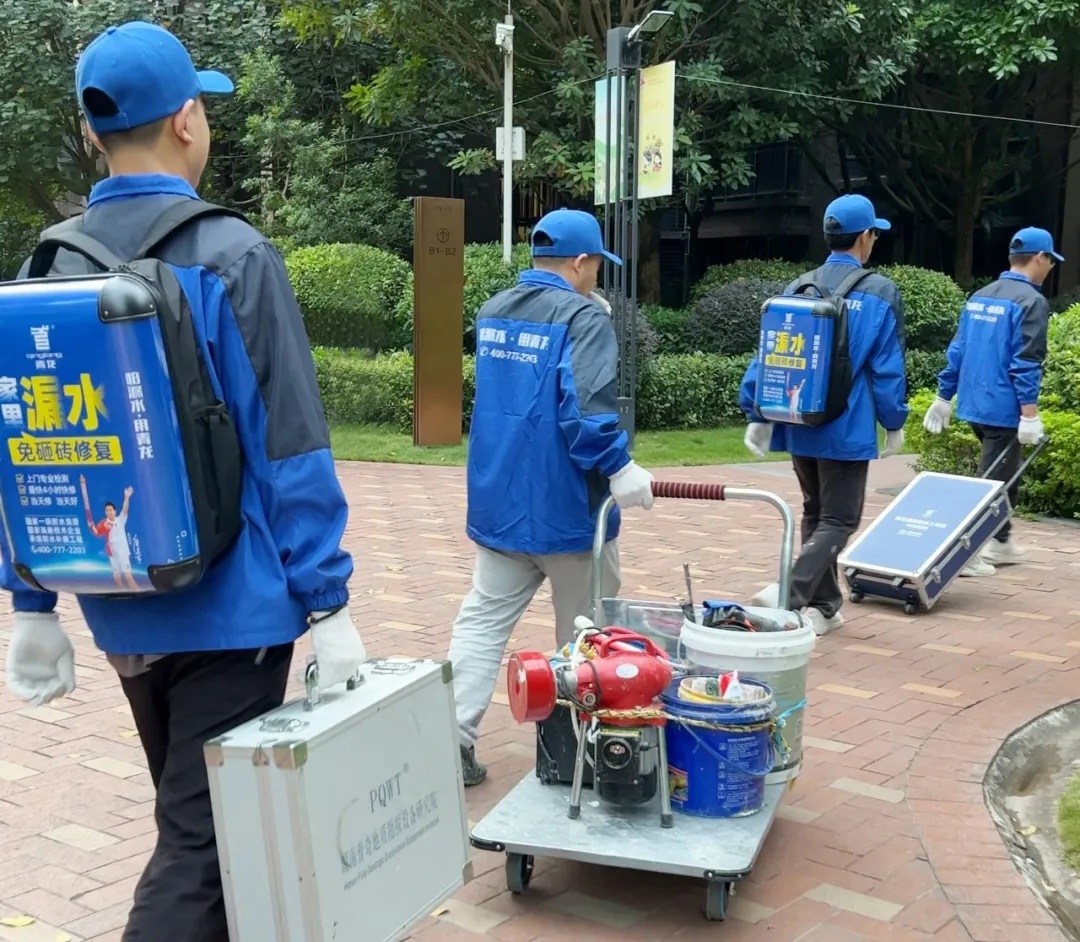 還在卷白領(lǐng)？現(xiàn)在真正高收入的，反而是這群“干臟活”的人